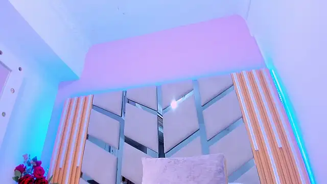 Isa Blue1 online show from April 16, 2026, 9:39 pm