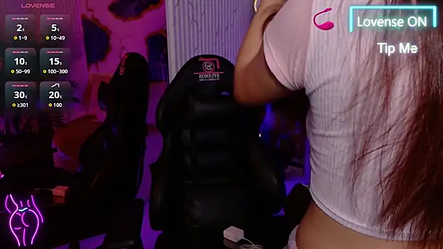 Tiiana tay online show from May 23, 2026, 3:12 am