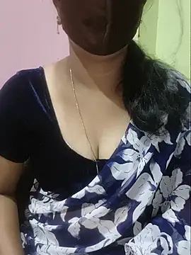 Snapshot of Latha_lovely chatting on June 20, 2026, 2:03 am Latha lovely online show from June 20, 2026, 2:03 am
