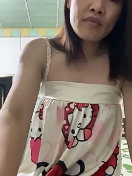 Lisa-07 online show from May 7, 2026, 3:06 pm