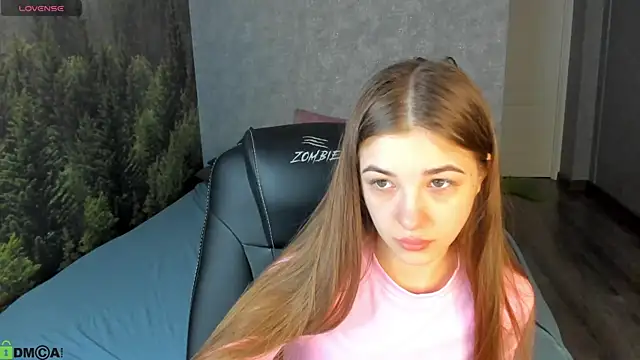 Miss Shanel online show from April 22, 2026, 12:57 am