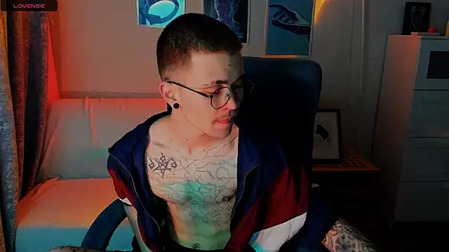 Thomas Norton online show from April 8, 2026, 8:31 pm