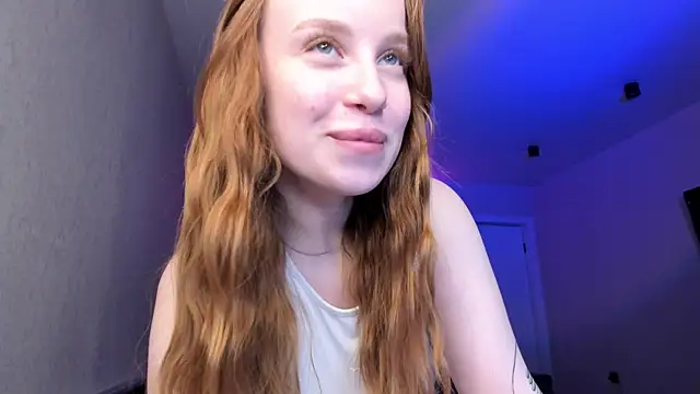 BunnyShinex online show from May 15, 2026, 2:35 pm