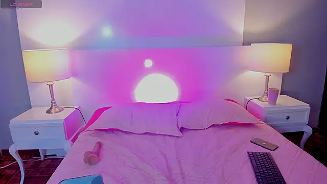 Snapshot of Jostyn_rous chatting on April 1, 2026, 1:52 pm Jostyn rous online show from April 1, 2026, 1:52 pm