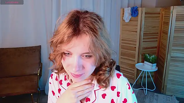Snapshot of miraiakik chatting on June 20, 2026, 6:27 am miraiakik online show from June 20, 2026, 6:27 am