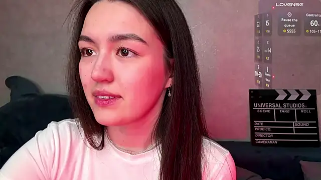 Snapshot of lilysolar chatting on May 7, 2026, 5:40 pm lilysolar online show from May 7, 2026, 5:40 pm