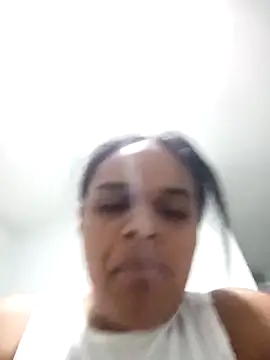 Snapshot of sexybronwgirl chatting on March 28, 2026, 4:56 am sexybronwgirl online show from March 28, 2026, 4:56 am