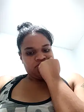 Snapshot of sexybronwgirl chatting on April 1, 2026, 6:03 am sexybronwgirl online show from April 1, 2026, 6:03 am