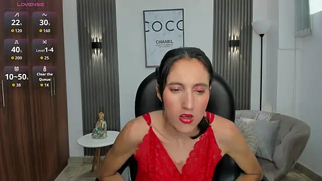 Snapshot of Shary_leon chatting on June 5, 2026, 7:19 pm Shary leon online show from June 5, 2026, 7:19 pm