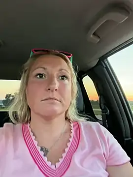 sweetkacibaby online show from July 8, 2026, 1:43 am