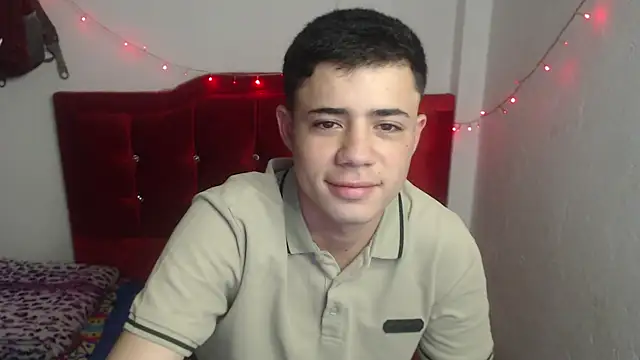 Snapshot of Jairito_989 chatting on April 14, 2026, 1:06 pm Jairito 989 online show from April 14, 2026, 1:06 pm