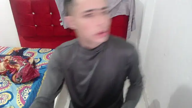 Snapshot of Jairito_989 chatting on May 4, 2026, 12:45 pm Jairito 989 online show from May 4, 2026, 12:45 pm