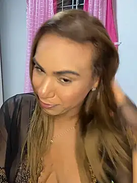 Snapshot of Jullyanaximeness chatting on July 2, 2026, 10:05 pm Jullyanaximeness online show from July 2, 2026, 10:05 pm