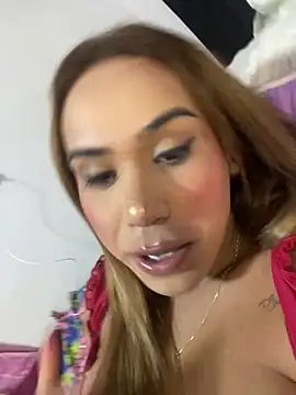 Snapshot of Jullyanaximeness chatting on July 4, 2026, 8:48 pm Jullyanaximeness online show from July 4, 2026, 8:48 pm
