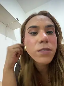Snapshot of Jullyanaximeness chatting on July 16, 2026, 2:06 am Jullyanaximeness online show from July 16, 2026, 2:06 am
