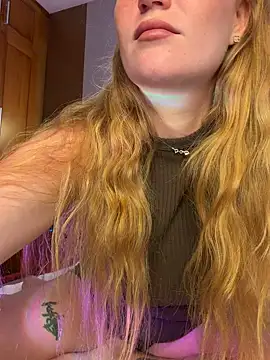 Carammelstorm online show from April 16, 2026, 3:40 am