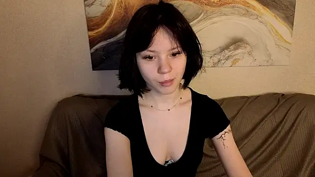 Snapshot of Loly_Cuttie chatting on May 7, 2026, 1:44 am Loly Cuttie online show from May 7, 2026, 1:44 am