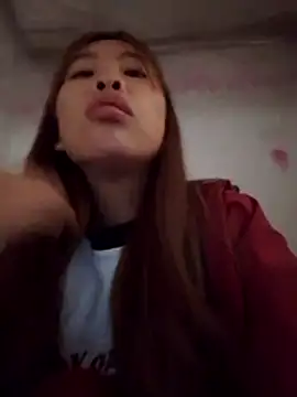 tinyk6 online show from May 4, 2026, 12:28 am