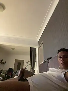 Snapshot of melreydelmambo chatting on May 2, 2026, 2:16 am melreydelmambo online show from May 2, 2026, 2:16 am