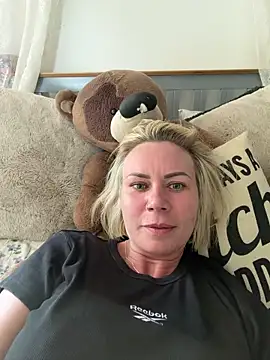 Milliethestylist online show from April 28, 2026, 12:43 pm