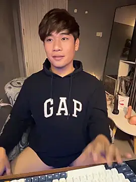 Snapshot of Titanryu chatting on March 27, 2026, 4:18 pm Titanryu online show from March 27, 2026, 4:18 pm