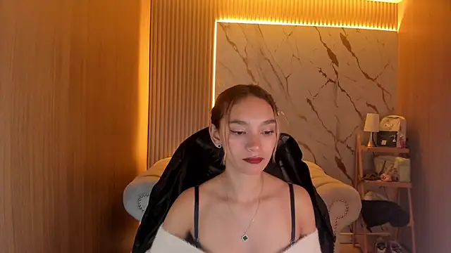 Paulin roses tf online show from May 7, 2026, 2:44 pm