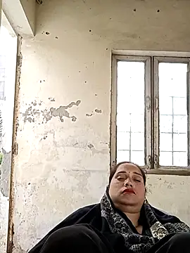 Snapshot of Raanieoy012 chatting on April 5, 2026, 2:09 am Raanieoy012 online show from April 5, 2026, 2:09 am