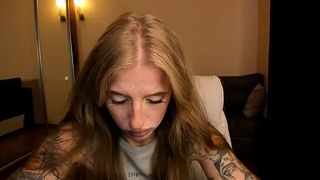 Snapshot of harley_kimm chatting on July 22, 2026, 5:32 am harley kimm online show from July 22, 2026, 5:32 am