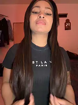 Snapshot of ValentinasXXX chatting on March 28, 2026, 11:48 pm ValentinasXXX online show from March 28, 2026, 11:48 pm