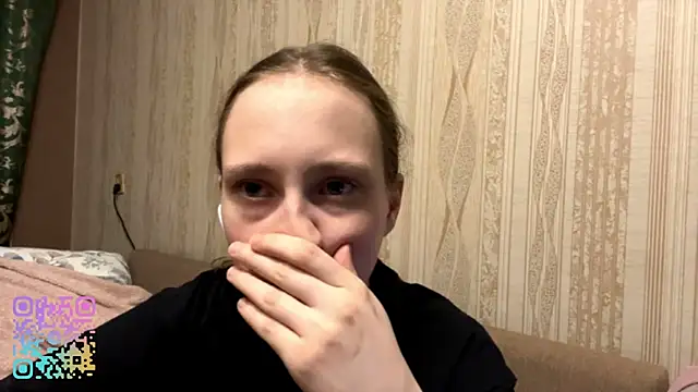 JayneJuly online show from April 23, 2026, 4:31 pm