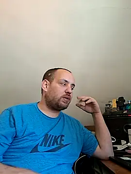 fettgail-0507 online show from April 25, 2026, 11:24 am