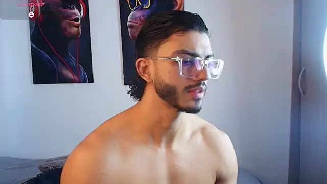 IamAxel03 online show from April 2, 2026, 7:11 pm