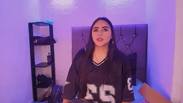 Snapshot of sweet__cherry1 chatting on March 27, 2026, 7:02 pm sweet cherry1 online show from March 27, 2026, 7:02 pm