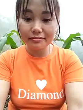 Giang-mylove online show from April 18, 2026, 11:03 am