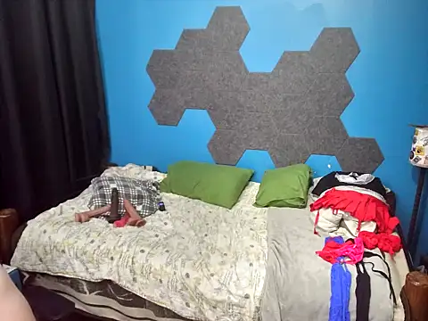 MachoPutito online show from December 14, 2025, 7:25 am