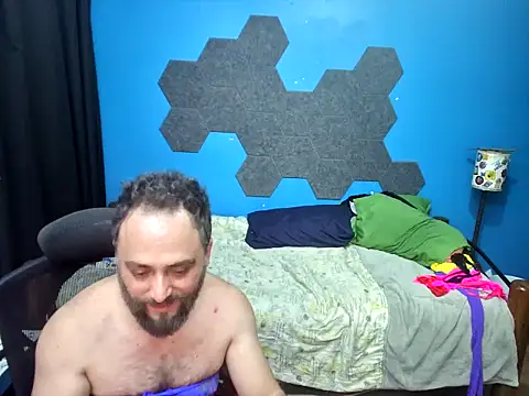 MachoPutito online show from April 12, 2026, 12:37 am