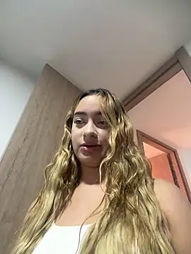 Snapshot of barbievictoria chatting on April 29, 2026, 11:22 pm barbievictoria online show from April 29, 2026, 11:22 pm