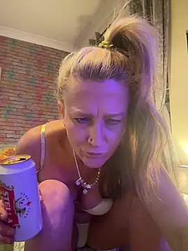 GG-Beautiful-Nightmare online show from April 7, 2026, 10:42 pm