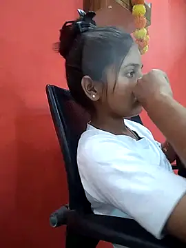 Snapshot of TANU01990 chatting on April 11, 2026, 4:50 am TANU01990 online show from April 11, 2026, 4:50 am