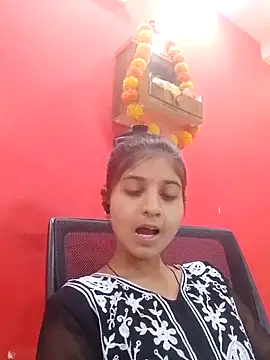 Snapshot of TANU01990 chatting on May 15, 2026, 4:19 am TANU01990 online show from May 15, 2026, 4:19 am