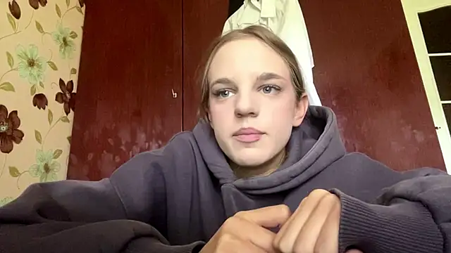 Snapshot of CindyOzga chatting on March 28, 2026, 9:20 am CindyOzga online show from March 28, 2026, 9:20 am