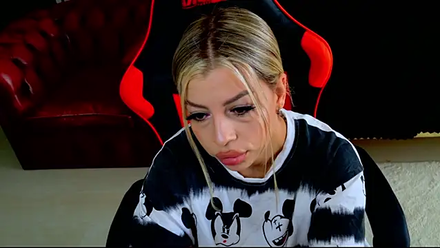 Ohh Nicole online show from April 7, 2026, 2:06 pm