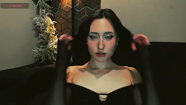 cherry paws  online show from April 22, 2026, 10:55 pm