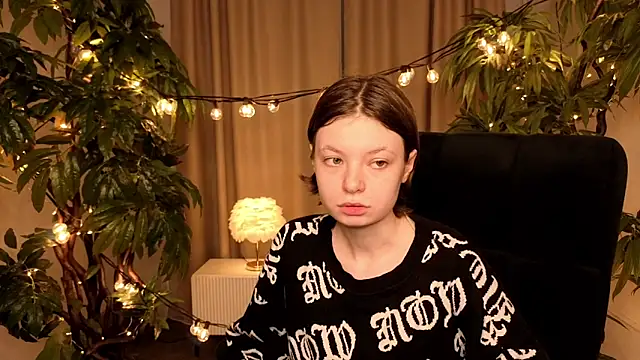 SusanPhelps online show from April 4, 2026, 2:03 pm