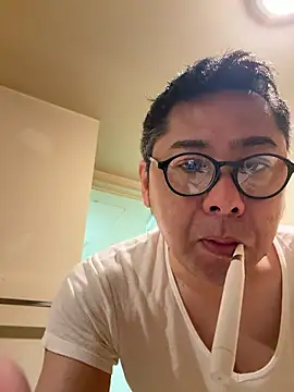 Snapshot of RYUICHI_1919 chatting on June 12, 2026, 11:57 pm RYUICHI 1919 online show from June 12, 2026, 11:57 pm