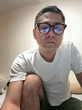 Snapshot of RYUICHI_1919 chatting on July 4, 2026, 3:02 am RYUICHI 1919 online show from July 4, 2026, 3:02 am