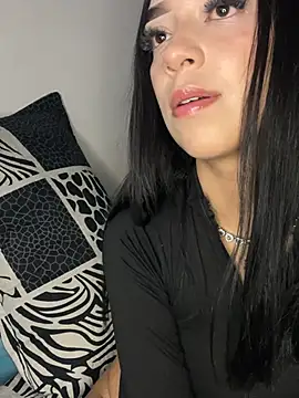 Snapshot of Kaela_Rose chatting on July 7, 2026, 11:42 pm Kaela Rose online show from July 7, 2026, 11:42 pm