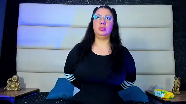 alice morris77 online show from April 18, 2026, 12:58 am