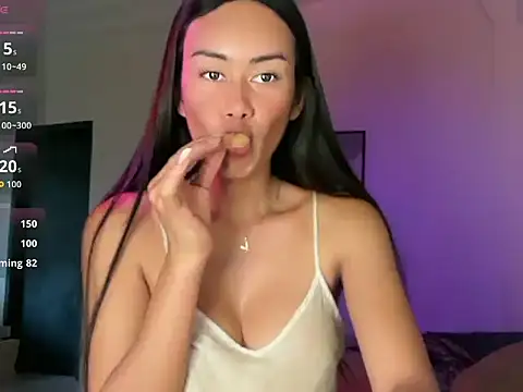 Snapshot of SweetSugar_xx chatting on June 11, 2026, 5:16 am SweetSugar xx online show from June 11, 2026, 5:16 am