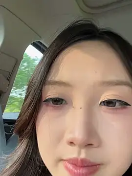 Alice-babyone online show from May 3, 2026, 8:53 am